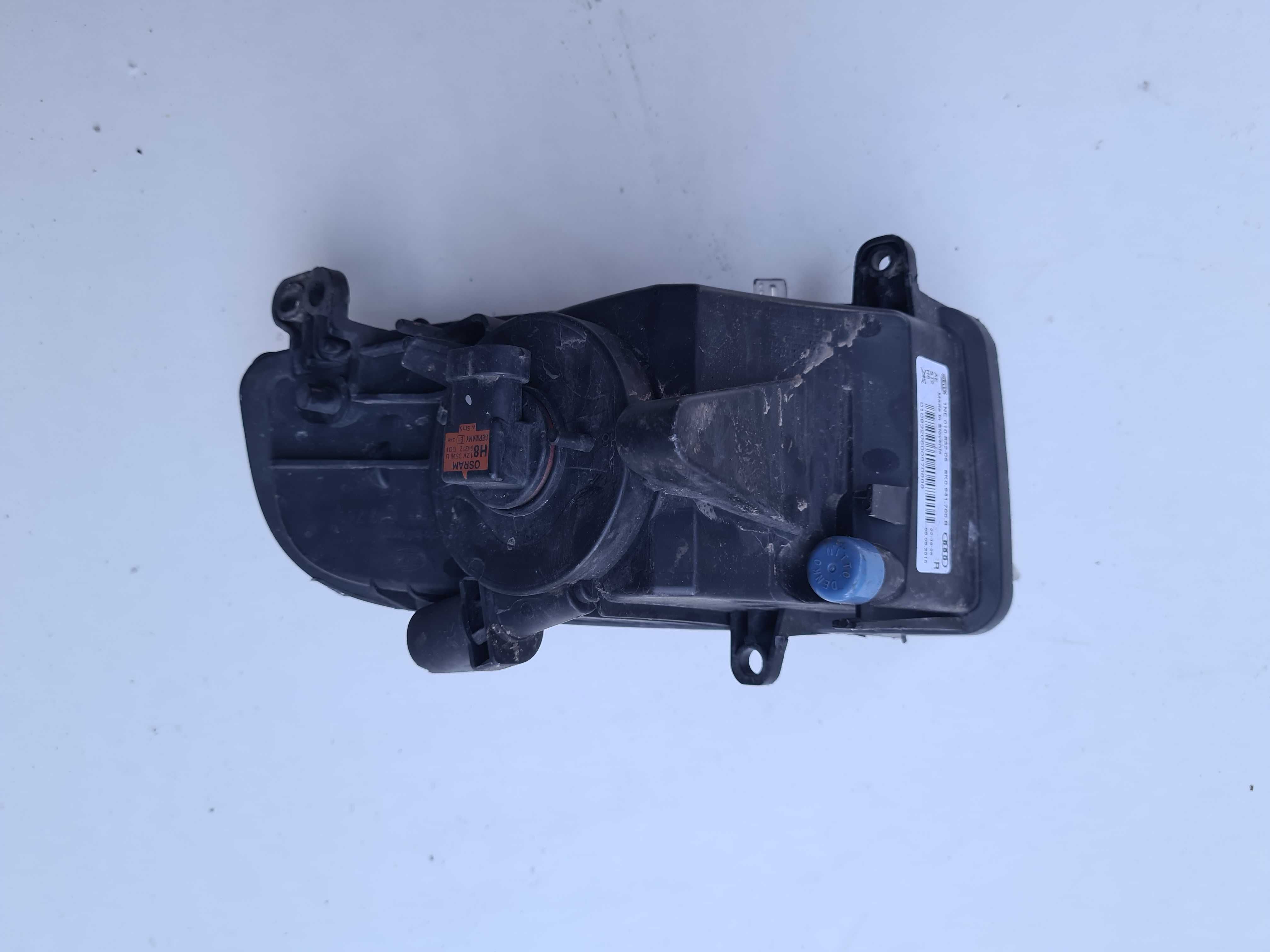 Audi A4 B8 lift 8K halogen lampa przeciwmgielna prawa