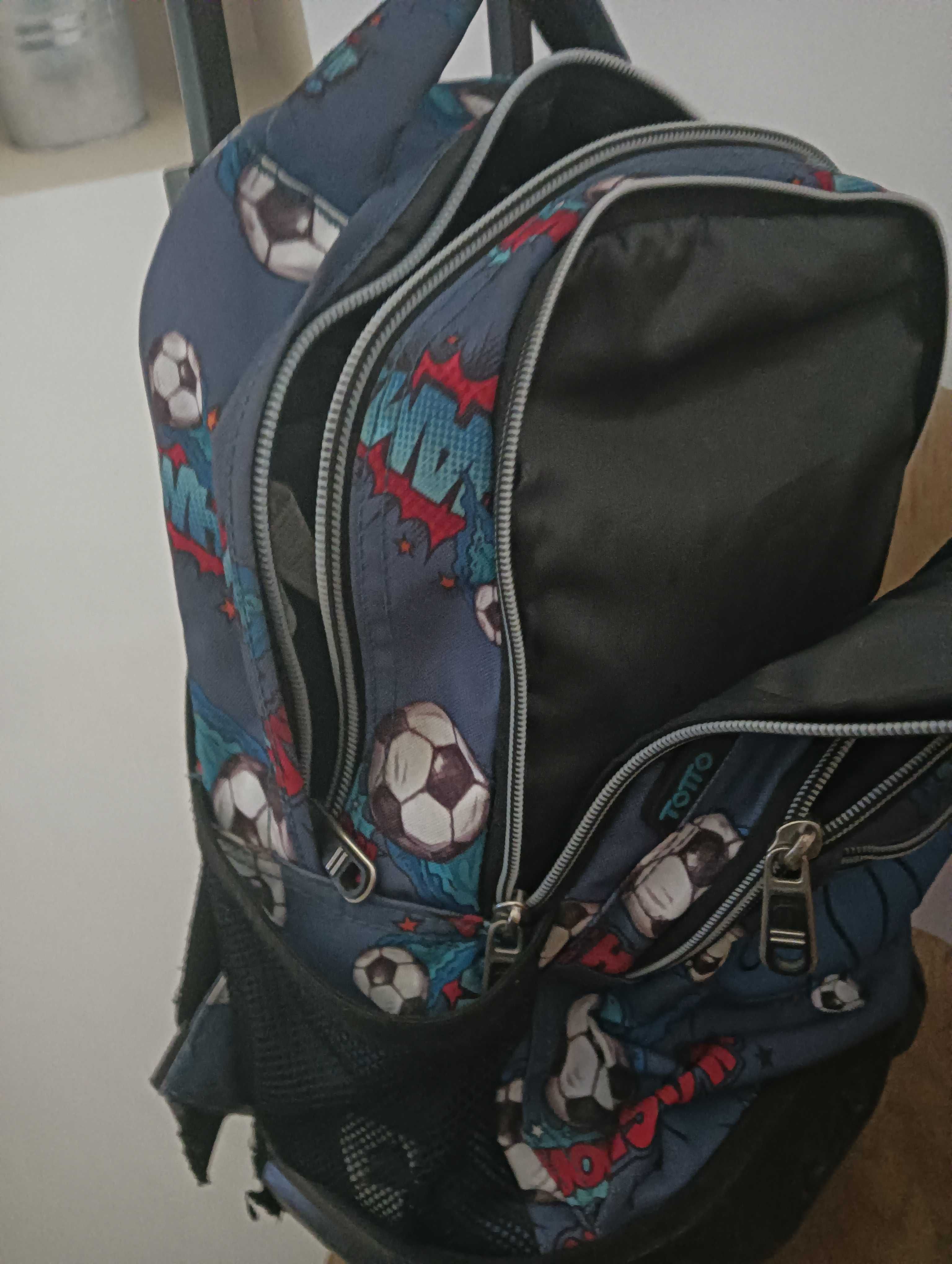 Mochila escolar Totto