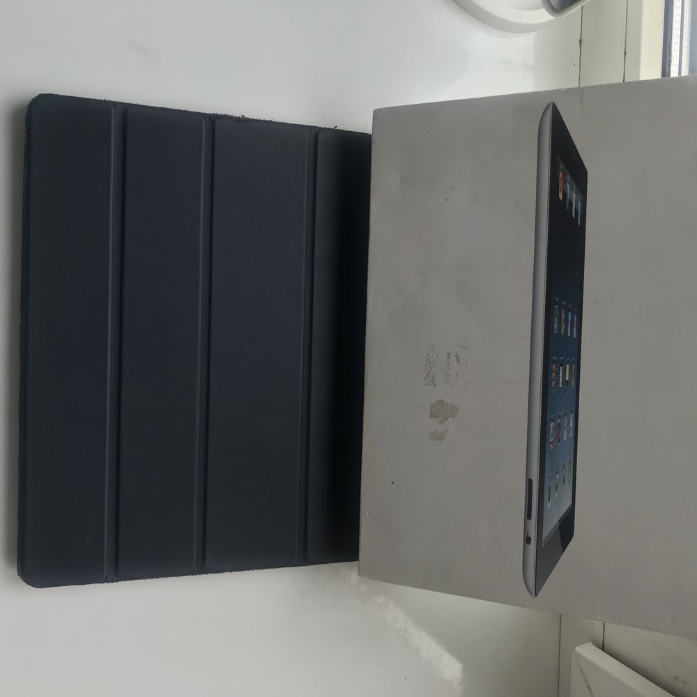 Планшет Apple iPad 4