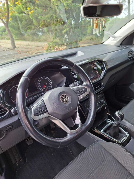 VW T cross Cizento