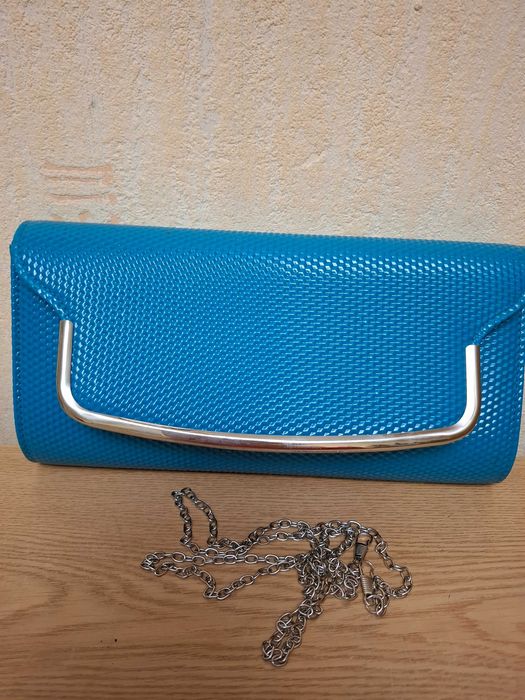 Сумка-клатч бирюзового цвета