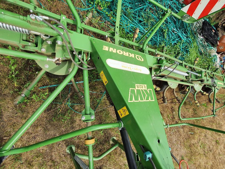 Ворошилка Krone KW 8.82/8