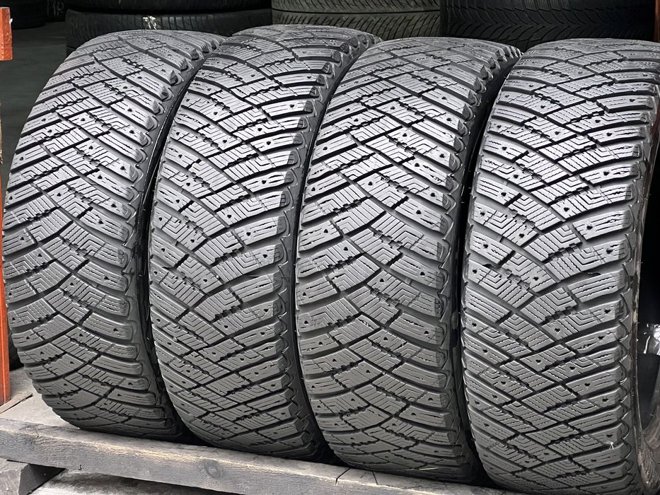 Шины зимние 235/55/R18 Goodyear Ultragrip