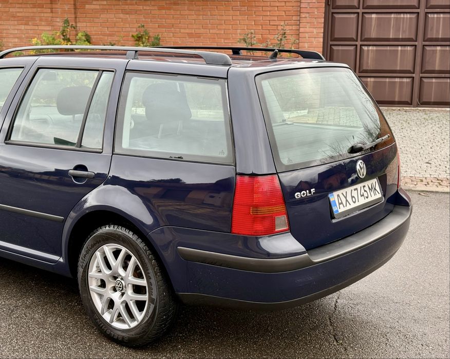 Volkswagen GOLF 1.6 MPI Avtomat