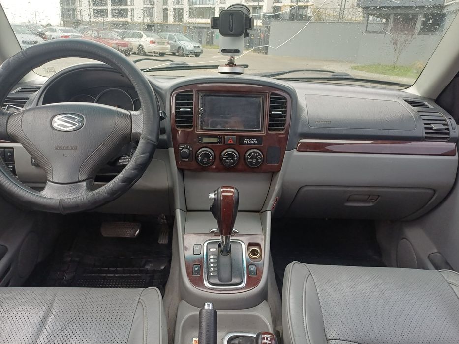 Suzuki Grand Vitara XL-7 2005 р. • Газ/Бензин • Автомат • 2.7 л