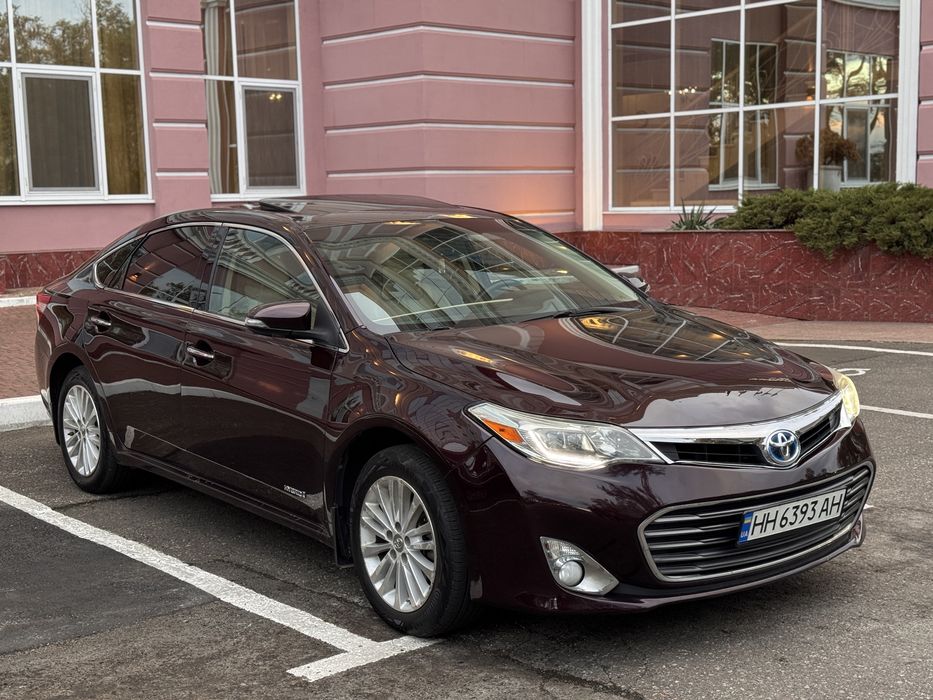 Toyota Avalon Hybrid 2013
