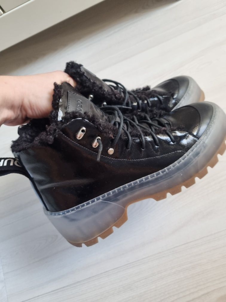 Buty zimowe śniegowce Hugo Boss skóra roz 37