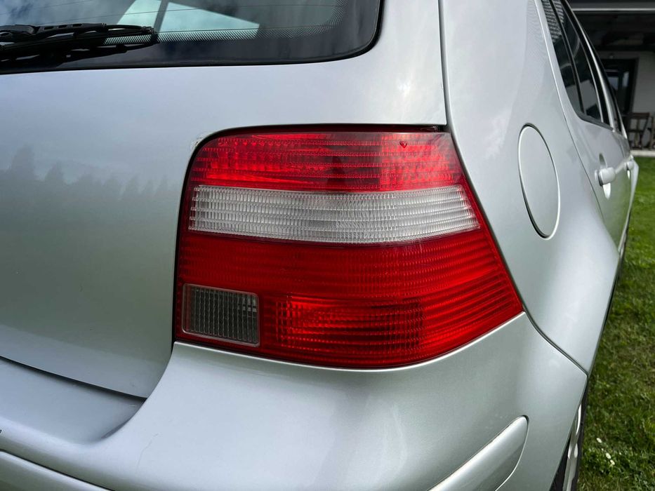 lampa tył tylna tylnia prawa vw golf iv 4 1j0 hatchback 1997 - 2006