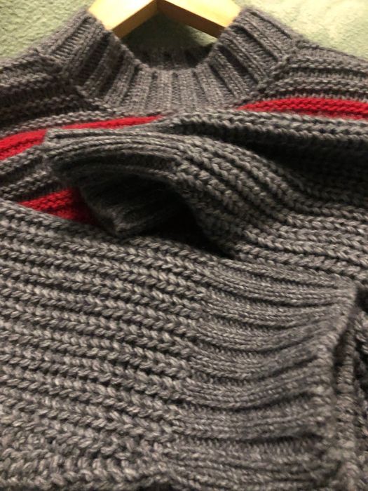 Светр жіночий Benetton