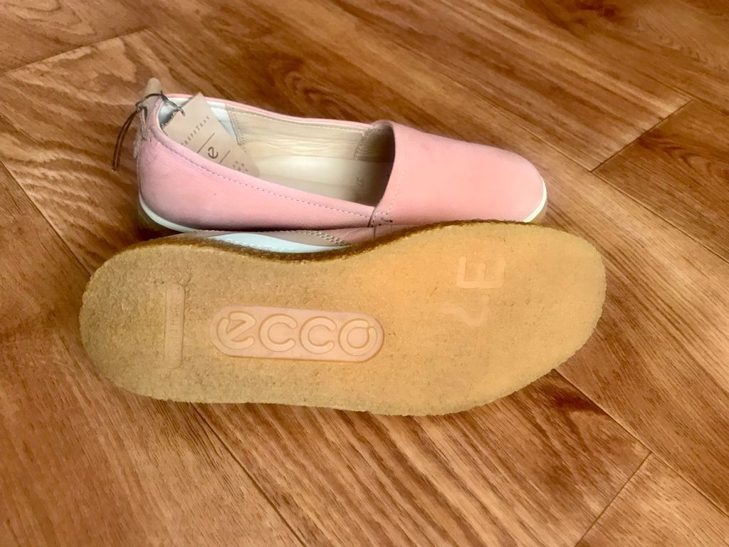 Продам нові жіночі сліпони ECCO, 37 розмір, нубук.