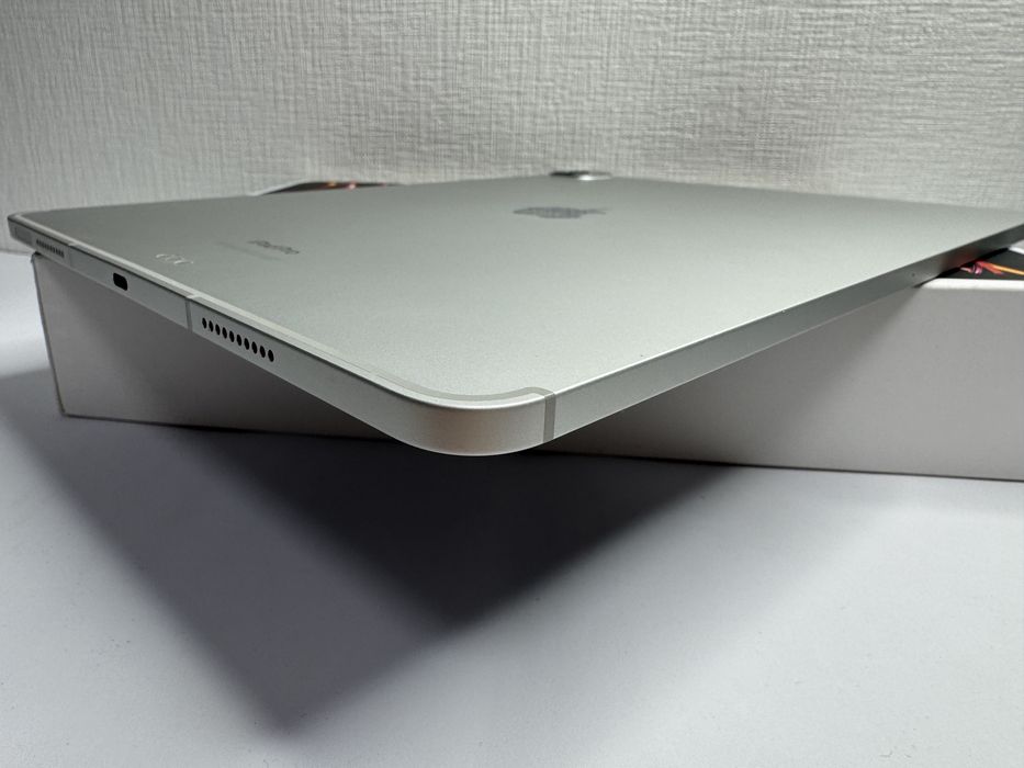 Apple iPad Pro 12.9  6Gen M2 128GB, Wi-Fi + LTE Silver 2022