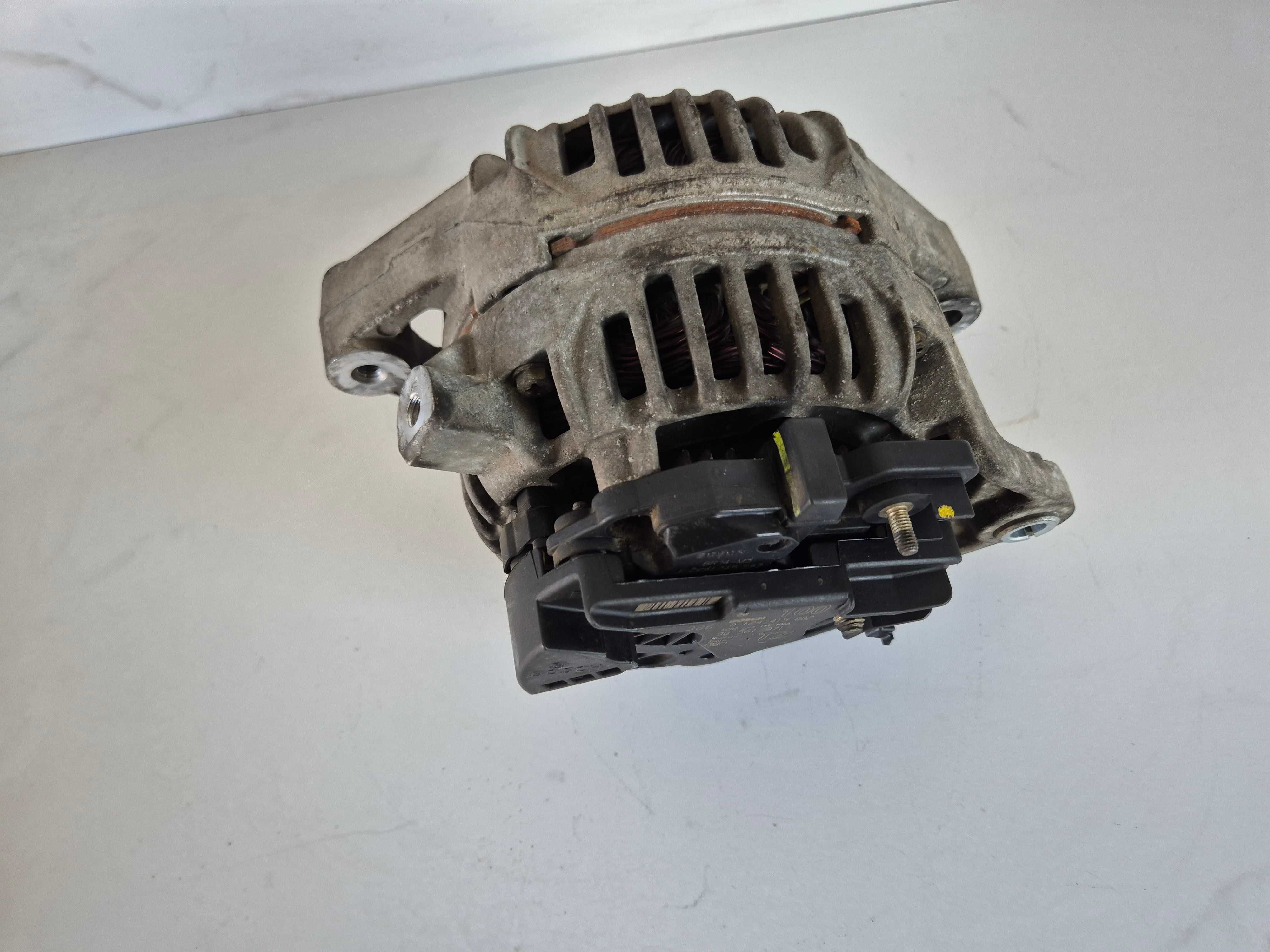 opel corsa c meriva a combo 1.4 1.6 1.8  alternator

Tylko przedmiot