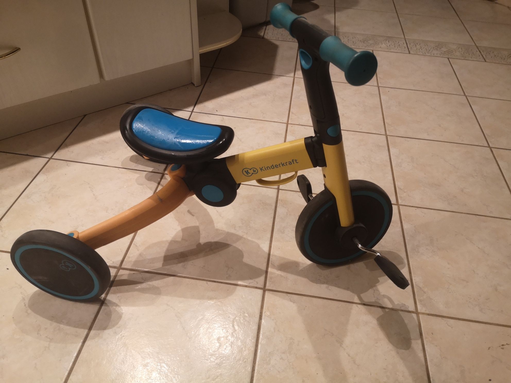 Kinderkraft 4 trike rowerek 3 kołowy