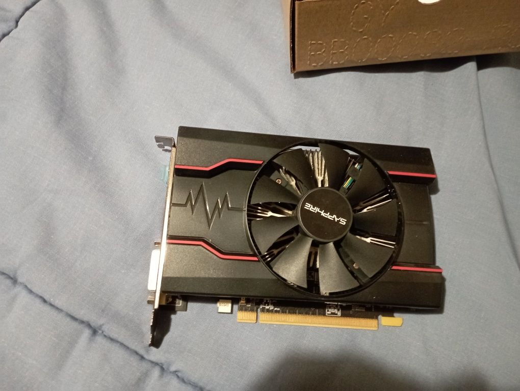 Placa Gráfica Sapphire Radeon RX 550 PULSE 4GB