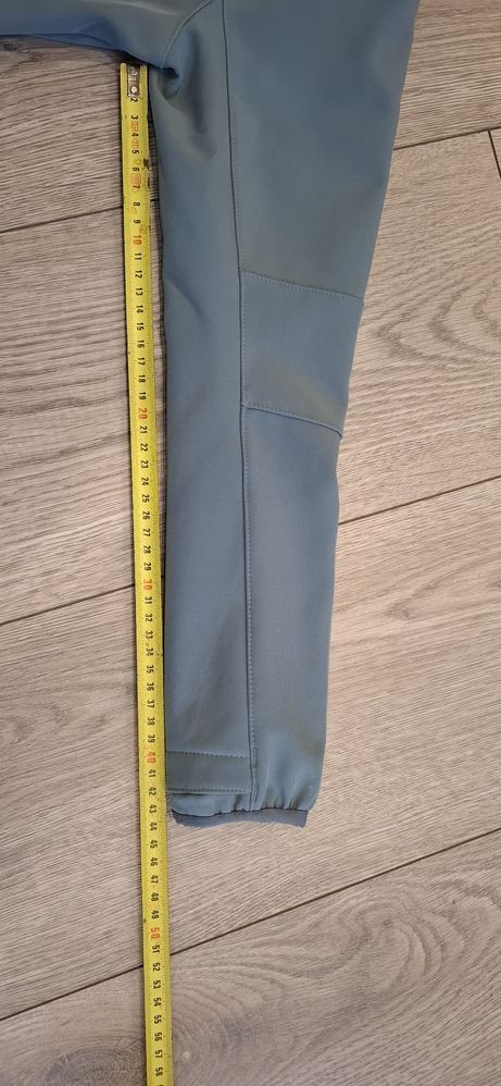 Kurtka dziewczęca softshell Quechua 131-140