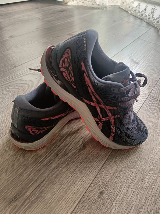 Кросівки Asics Gel-Cumulus 24 Gore-Tex 1012B105-020 (Оригінал)
