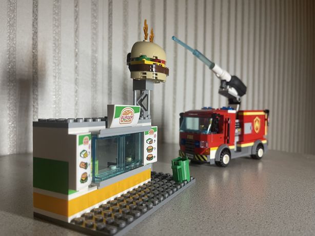 Коструктор Lego 60214 Пожар в бургерной