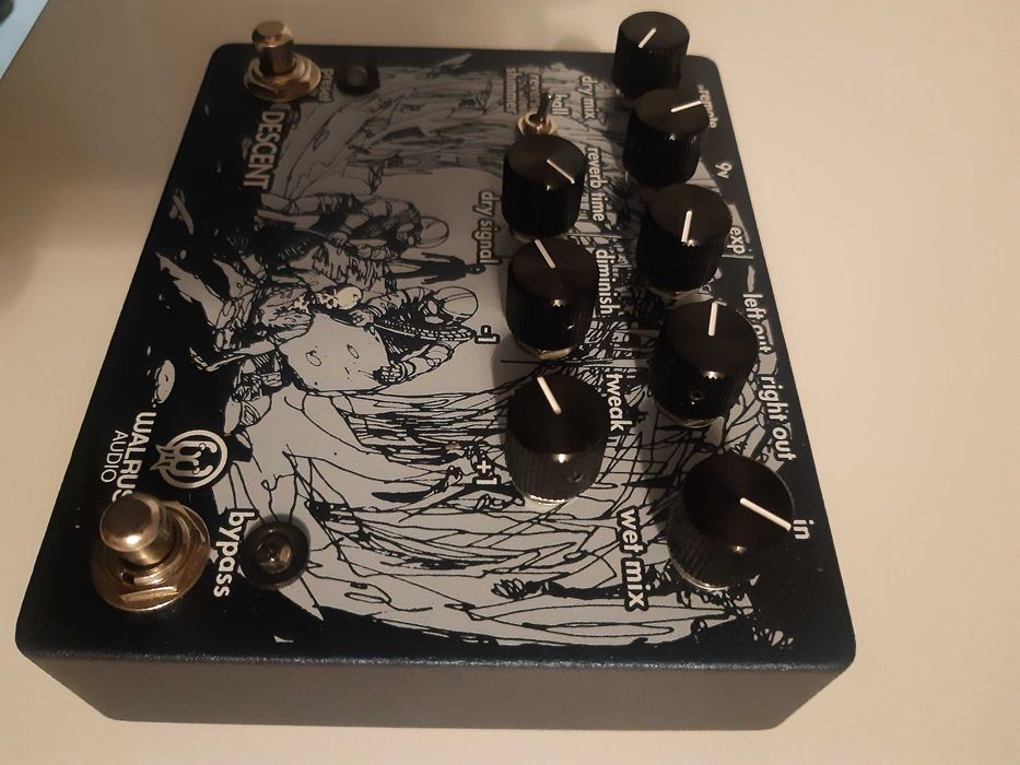 Walrus Audio - Descent (Stereo Octave Reverb)