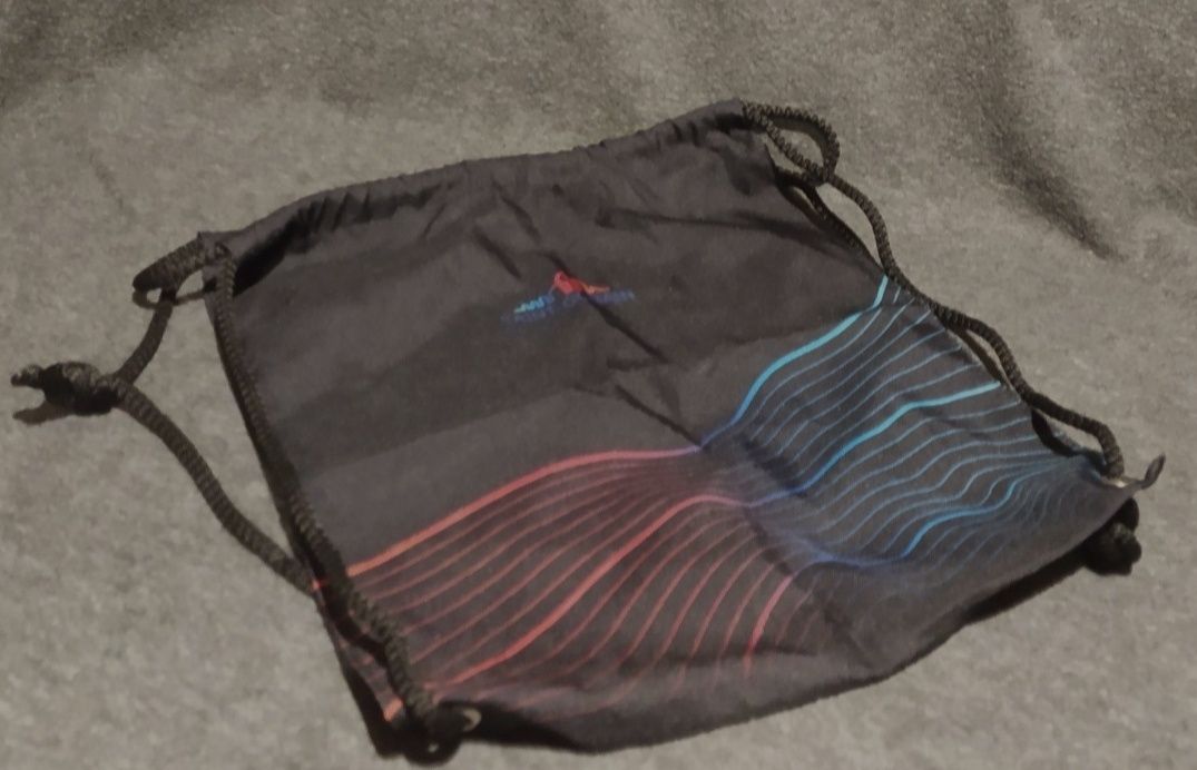 Worek szkolny plecak na buty torba czarna z kolorowym motywem