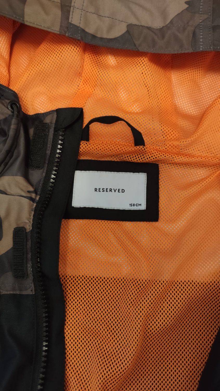 Вітровка Reserved 158
