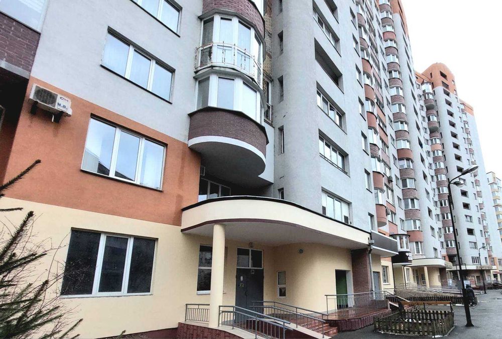 Продам 3 к квартиру по вул.Стрілецька 5180