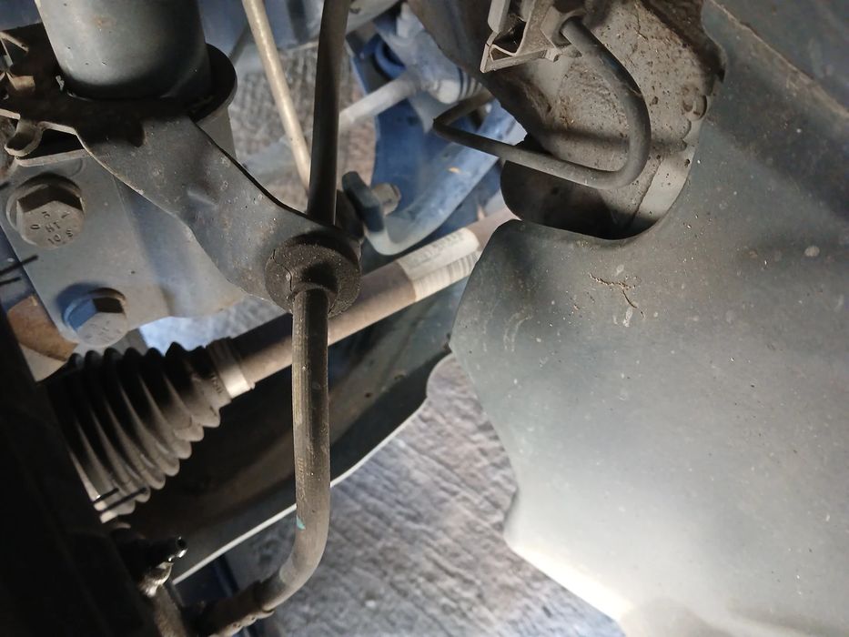 Braço de suspensão frente direito RENAULT Clio IV Grandtour (KH_)