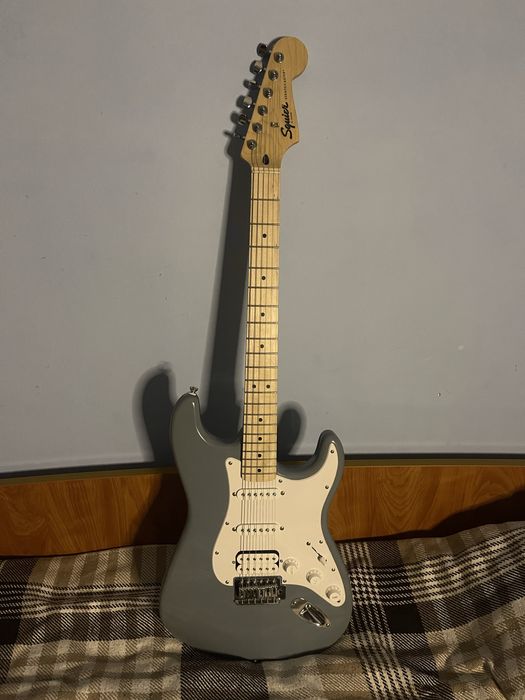 Squier by fender sonic stratocaster hss limited edition електрогітара