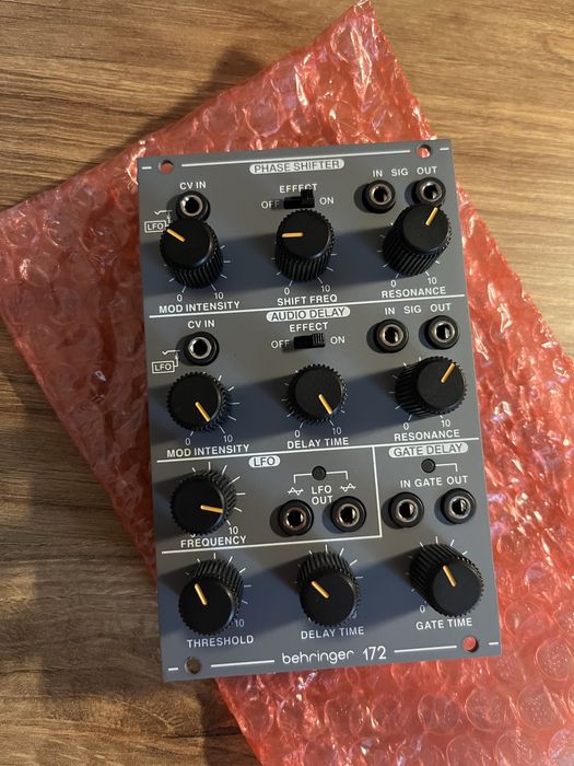 Новий 172 Phase / Delay / LFO module eurorack Behringer System 100