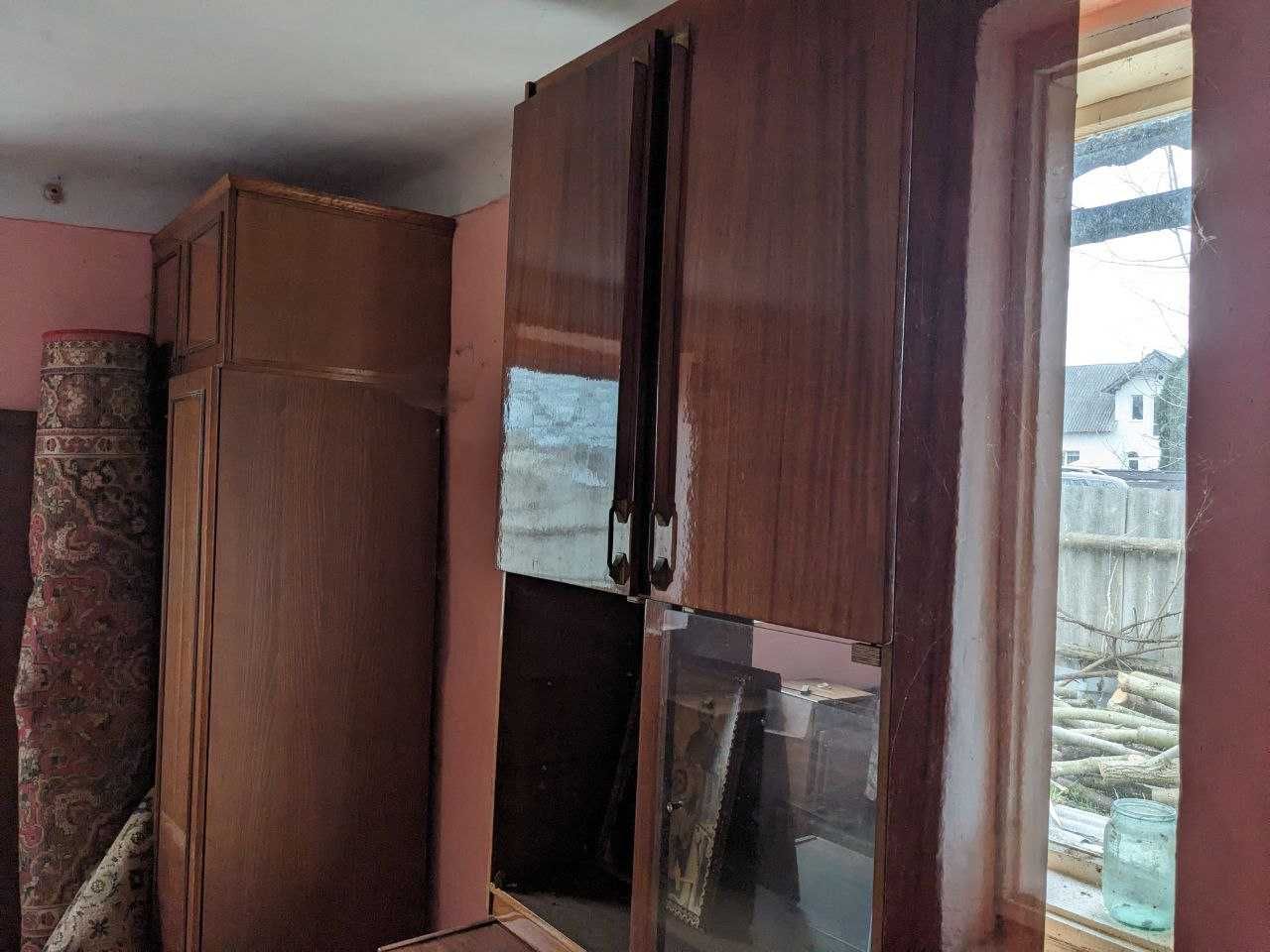 Продається земля 6 сот з будинком 20 м2  у с. Підлісся