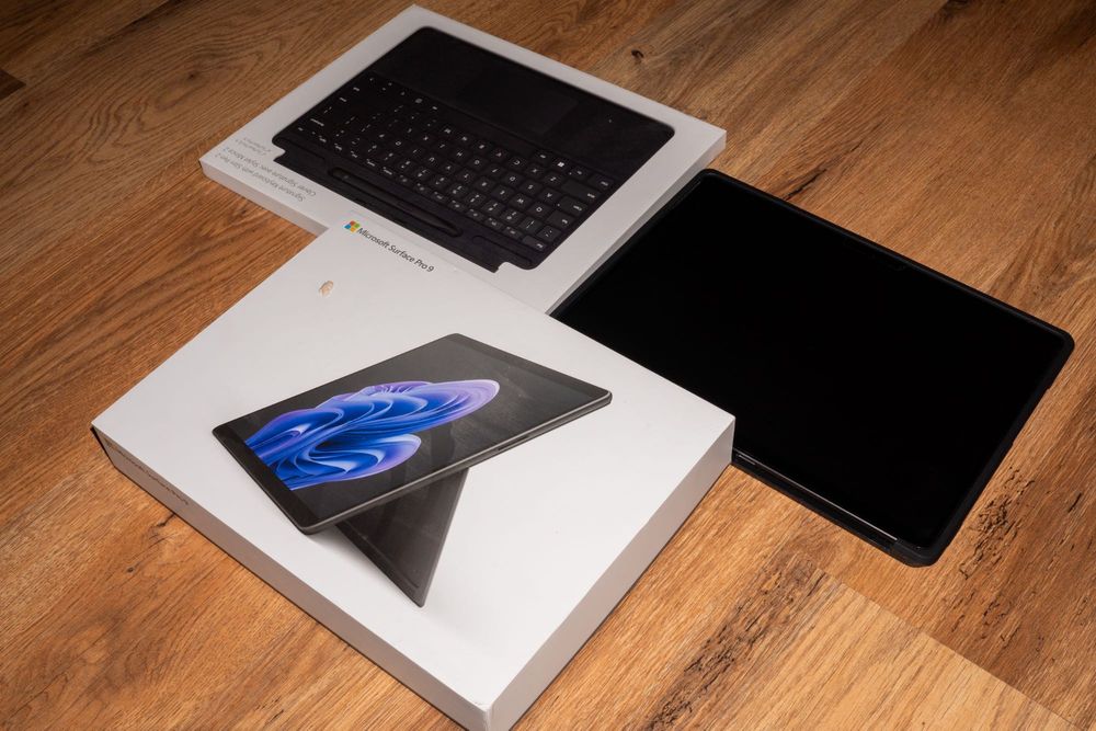 Microsoft Surface Pro 9 i5/8GB/256GB + klawiatura Surface Pro i rysik