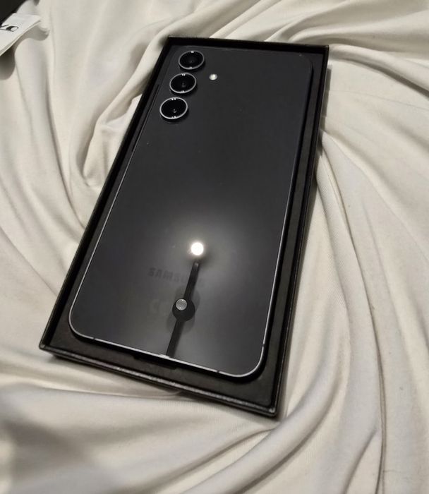Офіціал Samsung Galaxy S24 FE 8/ 256gb