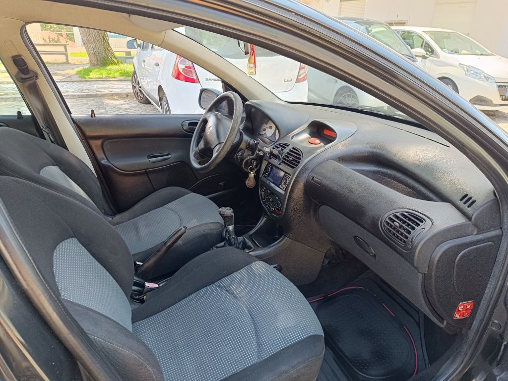 Peugeot 206 1.4 03