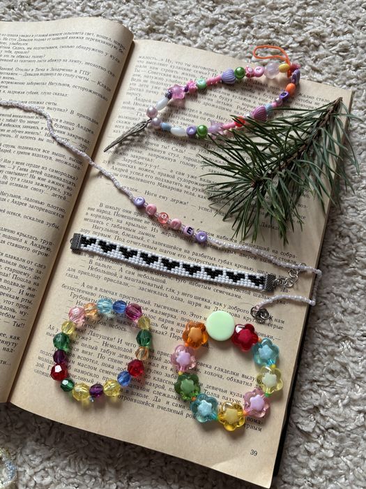 Браслет, колечко, сережки, підвіска з бісеру