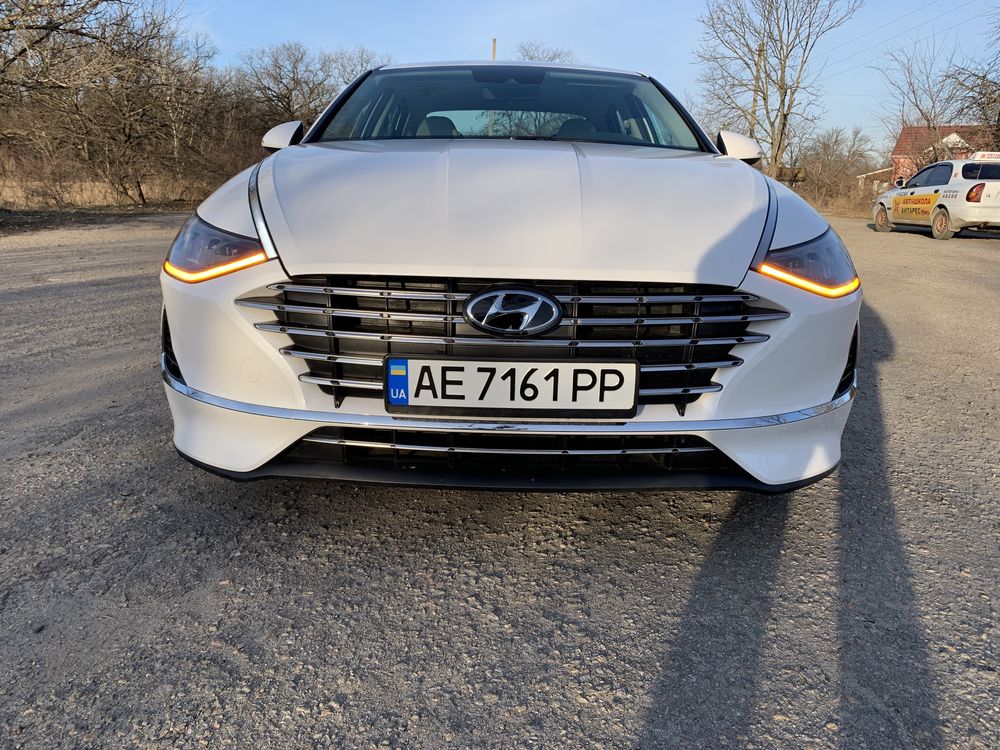 Hyundai Sonata Hybrid Blue