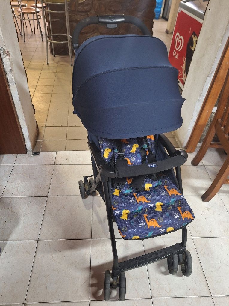 Carrinho passeio bebé