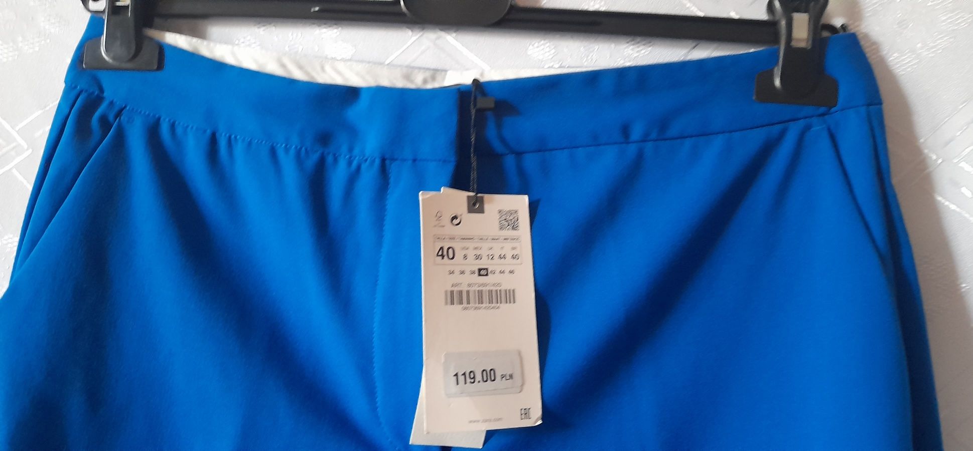 Spodnie cygaretki f. Zara, r.40, nowe z metką