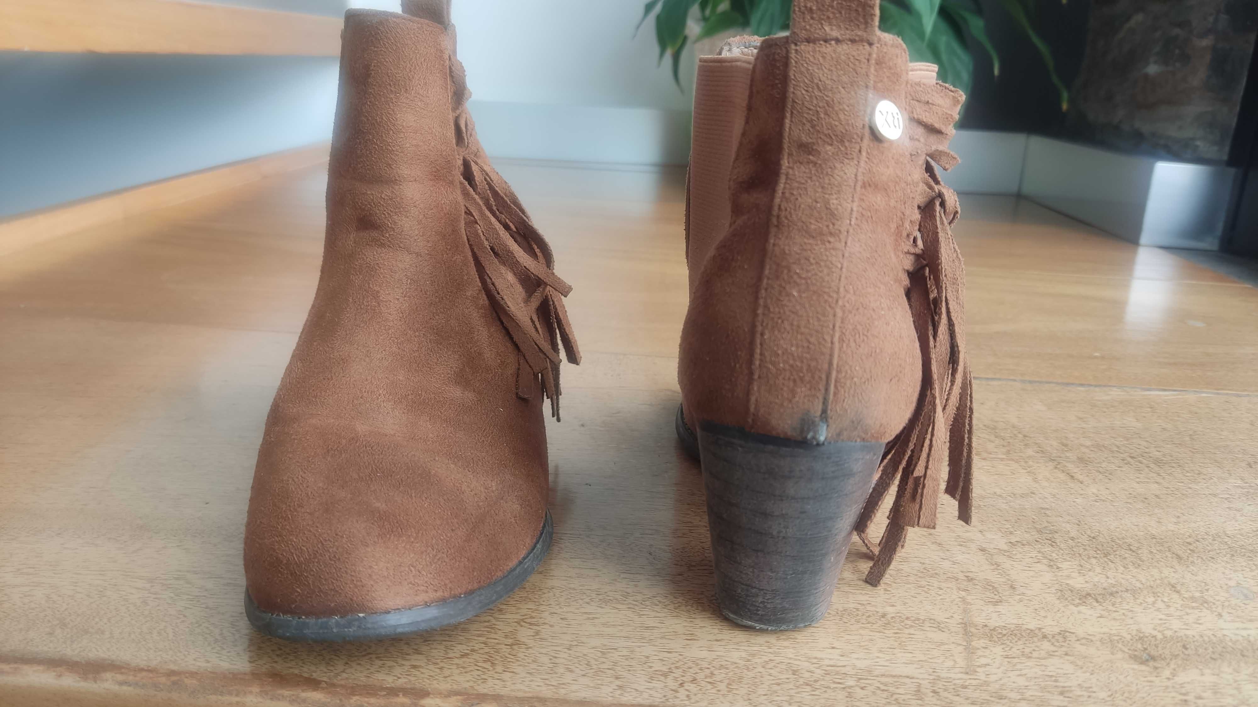 Botas de cor camel