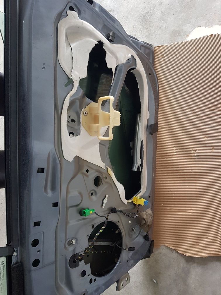 Porta frente direita citroen c4