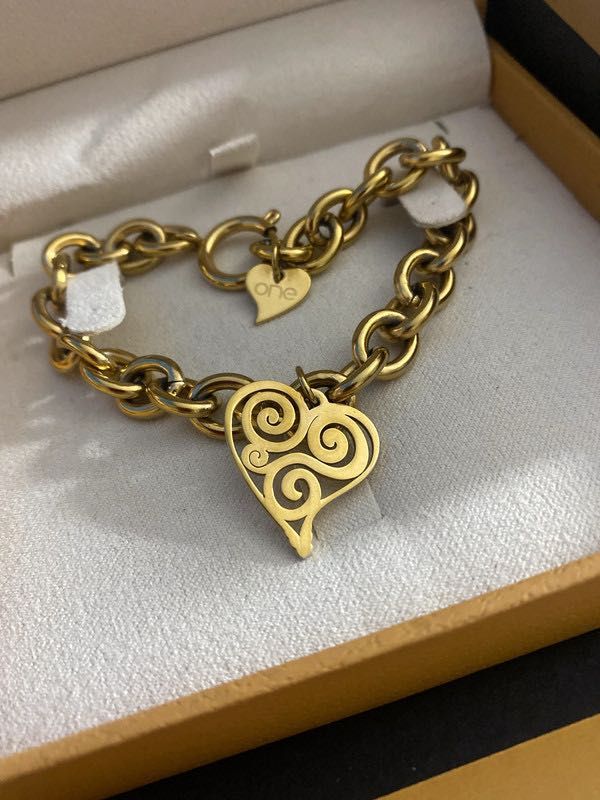 Pulseira one coração