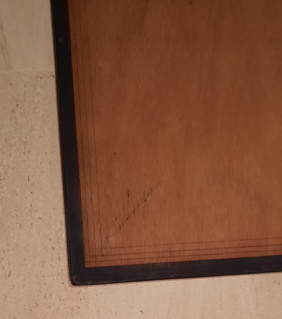 VENDIDO -Tabuleiro de xadrez pintado e cinzelado à mão - com assinatur