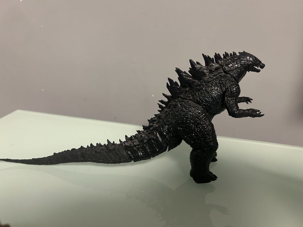 Godzilla NECA годзіла колекційна