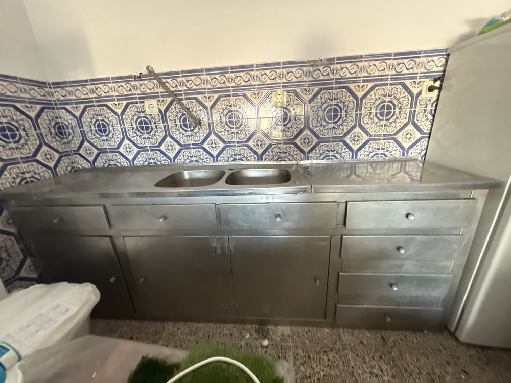 Bancada inox com lava-loiça