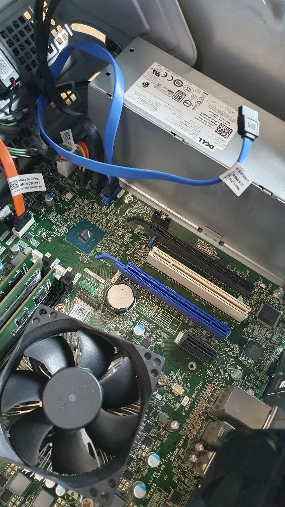 Dell Optiplex 7050, i7-7700, ddr 4 16gb, ssd 250gb, win 10