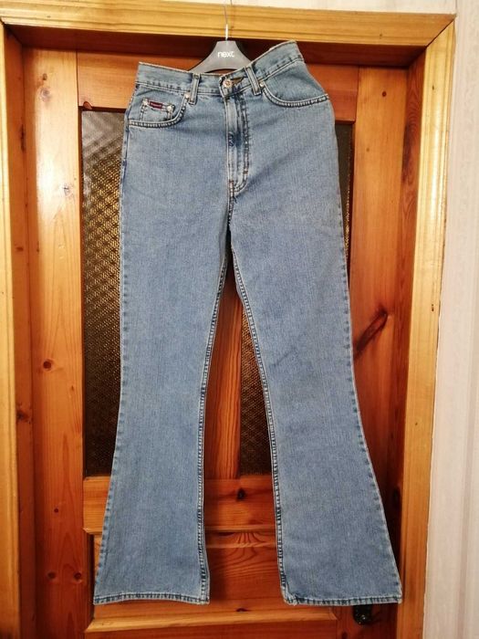 Джинси кльош жіночі/підліткові розмір 27 / XS (нові з етикеткою)
