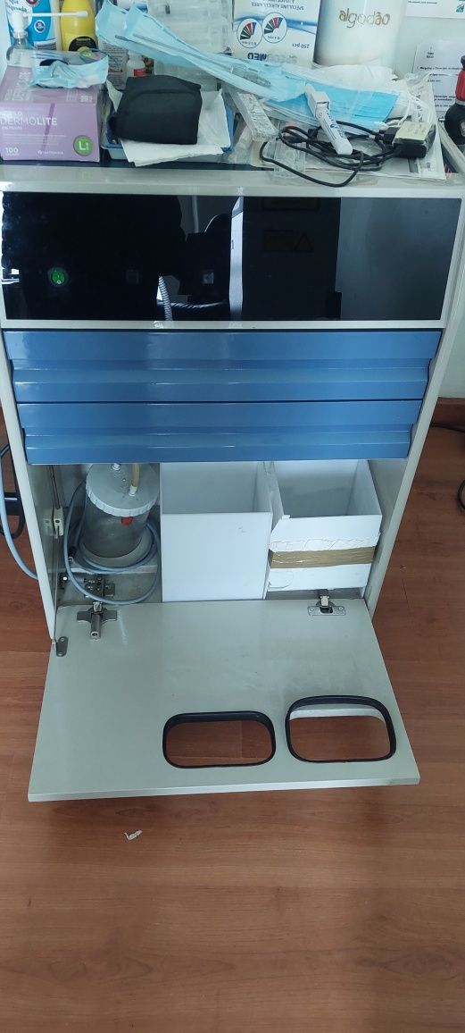 Unidade de Otorrinolaringologia::Estação de trabalho + endoscopio flex