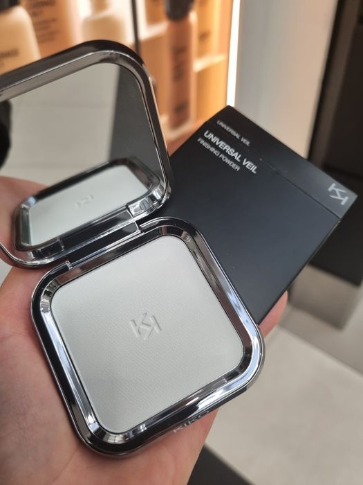 Пудра Kiko invisible touch face fixing powder прозора universal veil