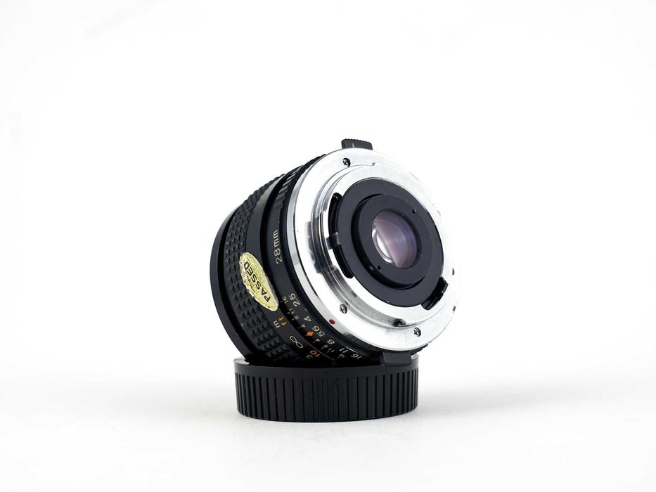 Objetiva Cobra 28mm f2.5 - montagem Olympus OM