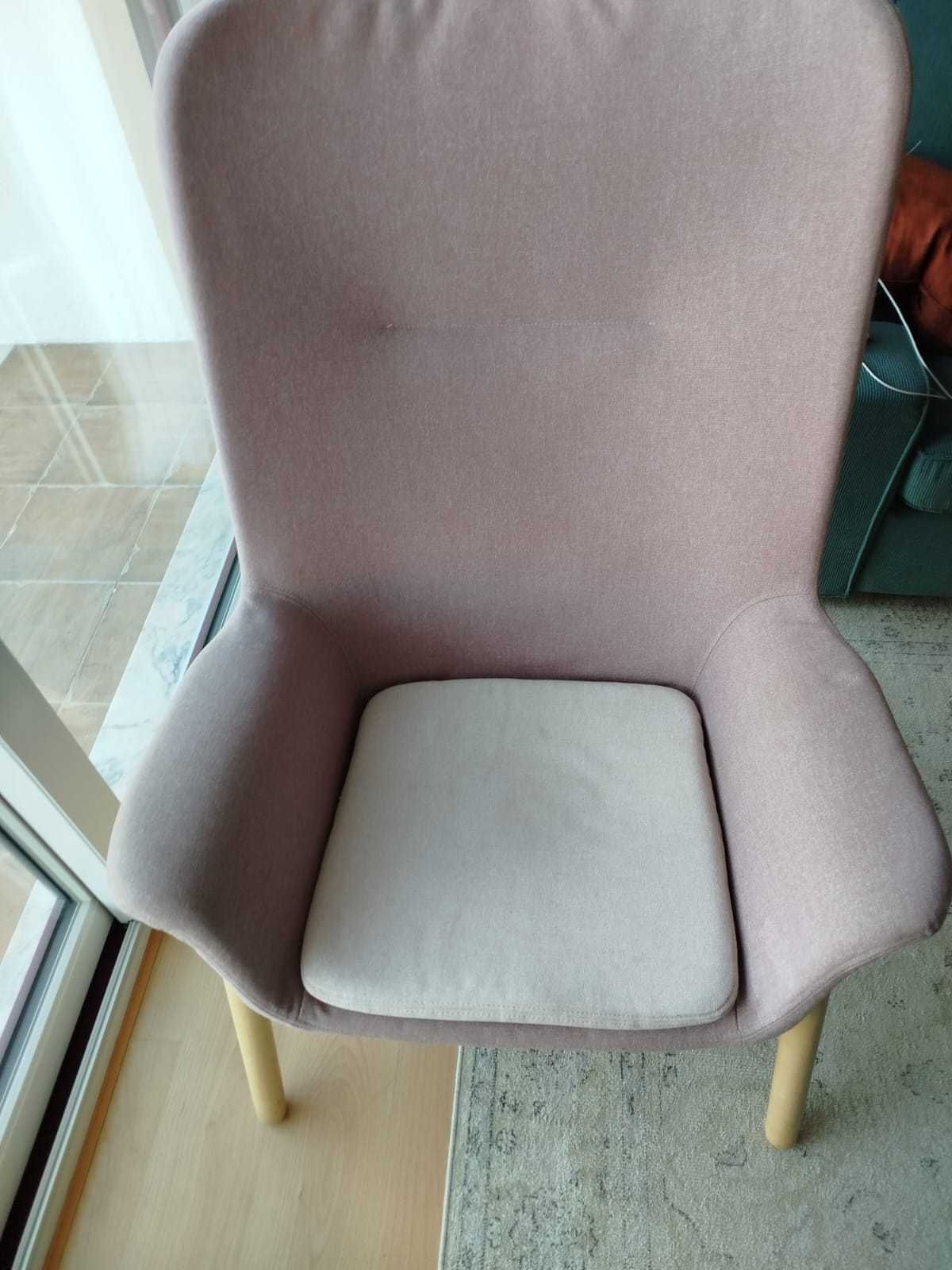 Cadeirão com costas altas Vedbo - IKEA