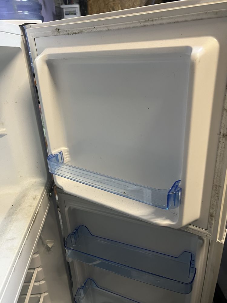Холодильник новий  ergo