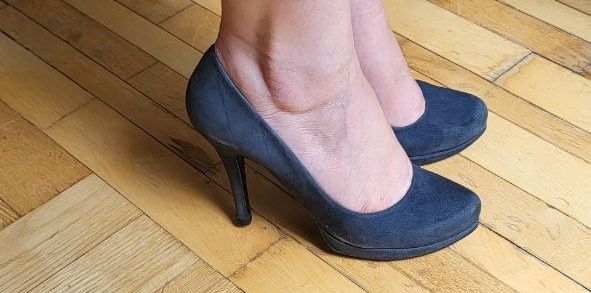 Туфлі весняні базових кольорів 36-37 розмір